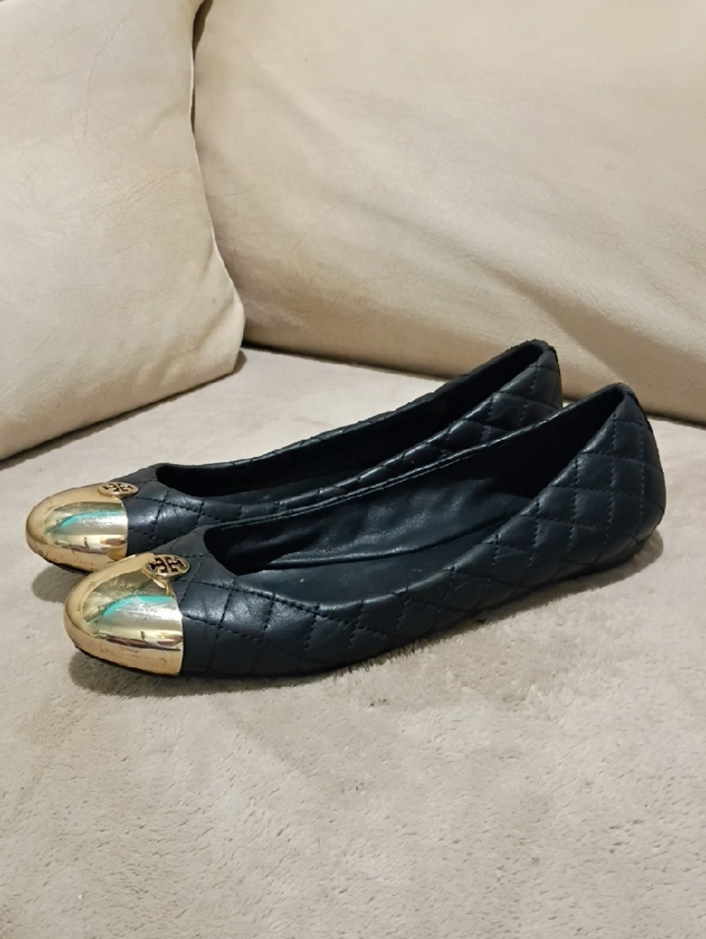 Tory Burch Black Quilted Ballet Flats with Gold Cap Toe. - Picture 2 of 10